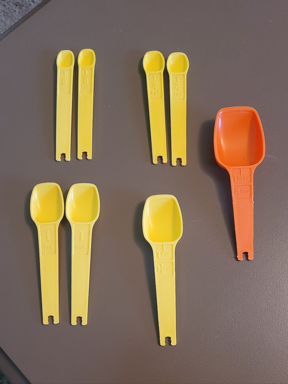 Tupperware Measuring spoon